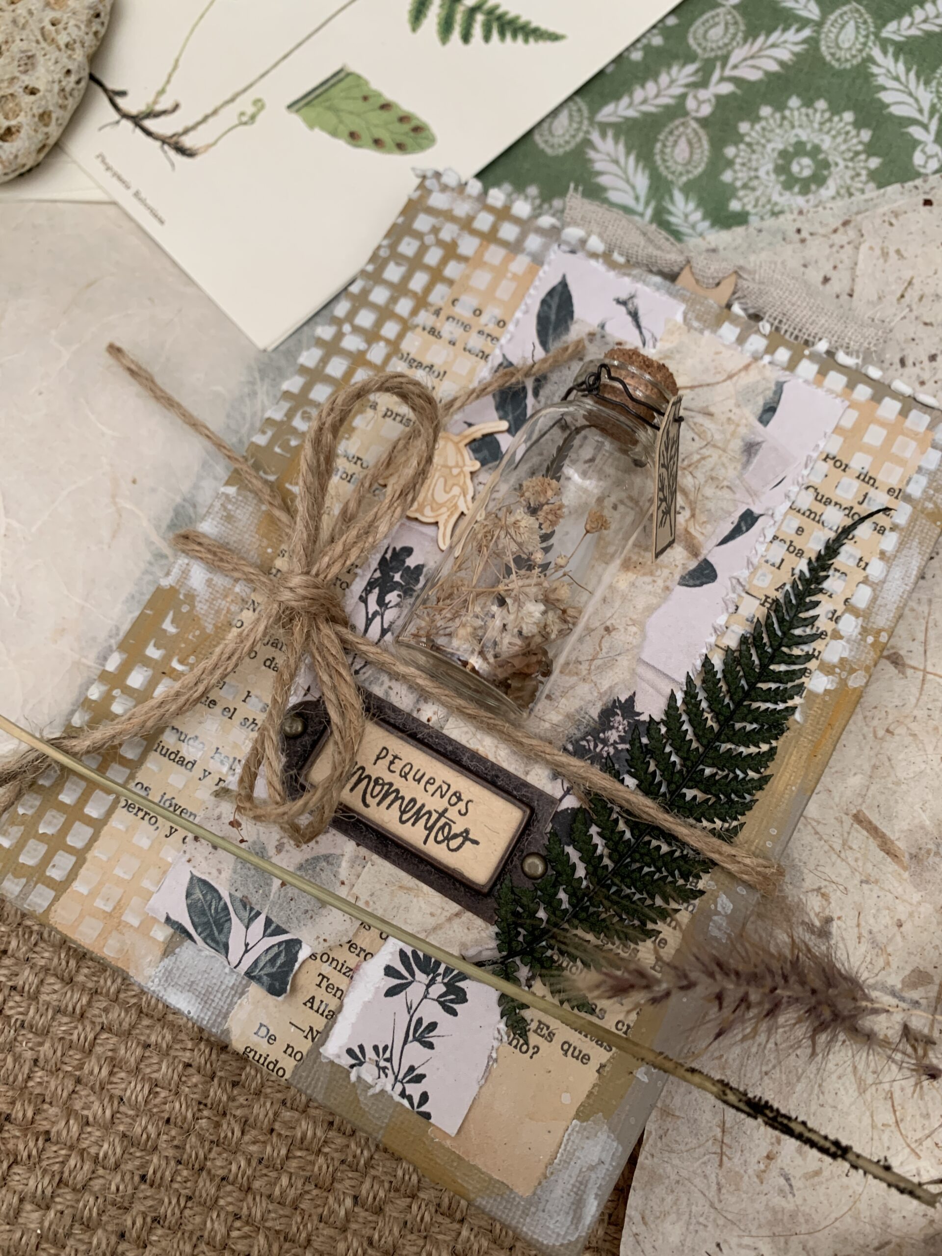 TALLER MINIÁLBUM "NATURALIST"